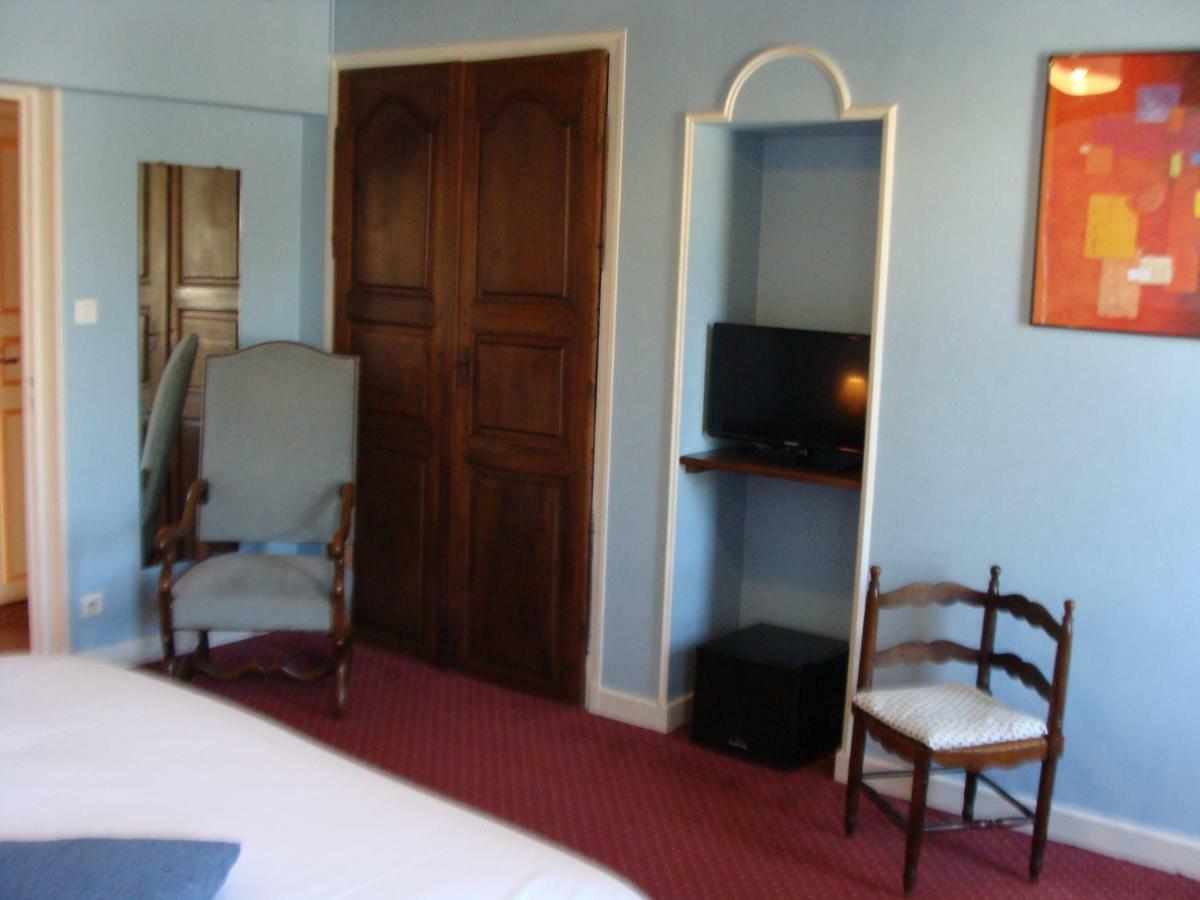Logis La Gamade Hotell Donzenac Eksteriør bilde