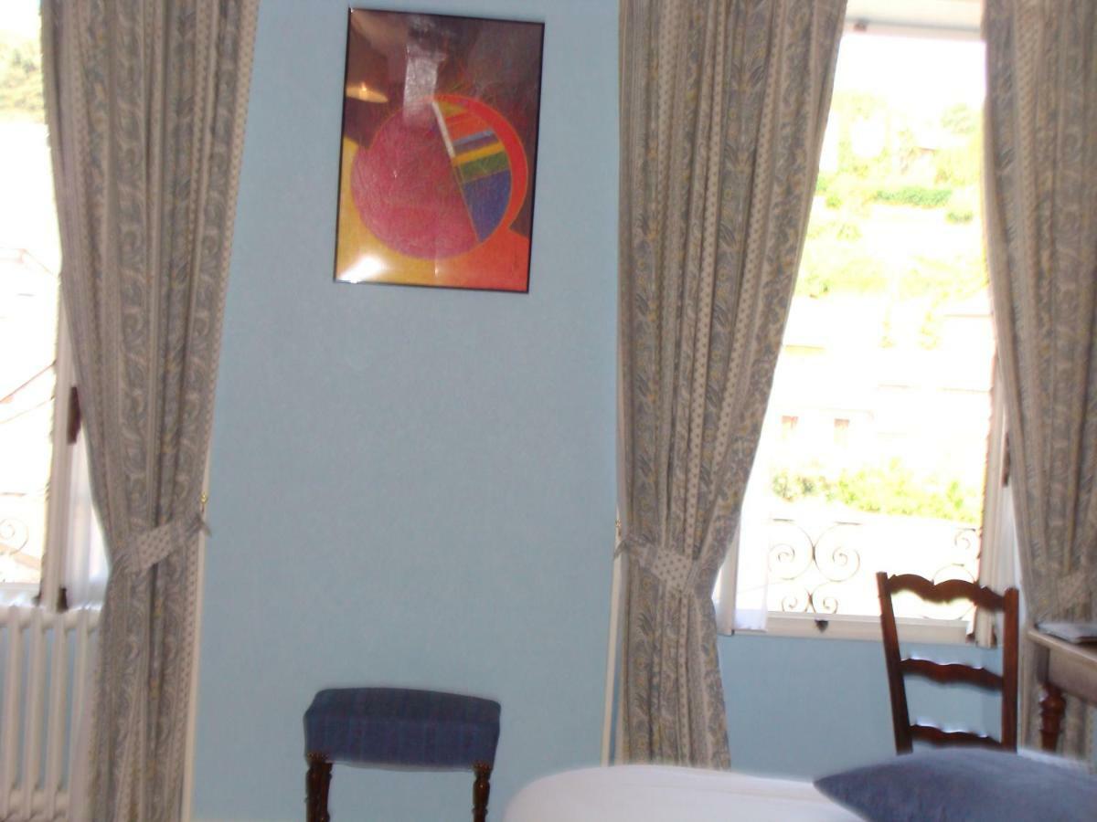 Logis La Gamade Hotell Donzenac Eksteriør bilde
